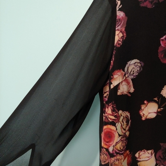 ARITZIA Wilfred Silk Floral Back Slit Blouse - Picture 4 of 12